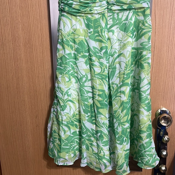 Hayley Matthews size 12 lined sleeveless dress ruched mid section lime green - Picture 11 of 12